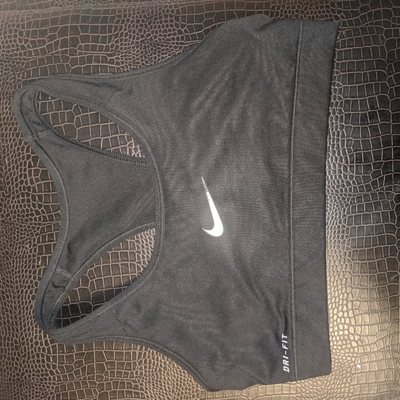 Black Nike Sports Bra - Picture 1 of 1